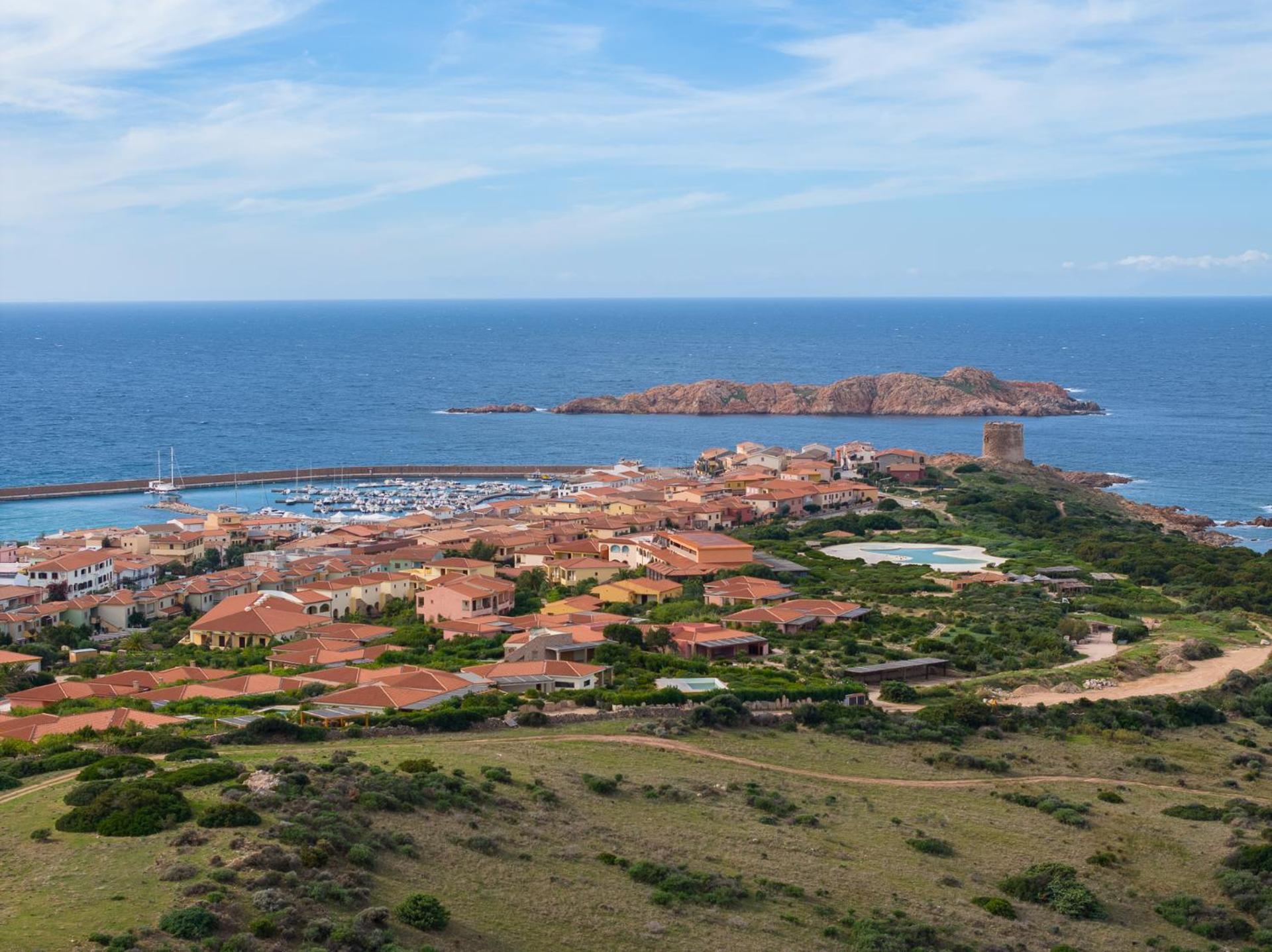 Rocce Rosse Isola Rossa
